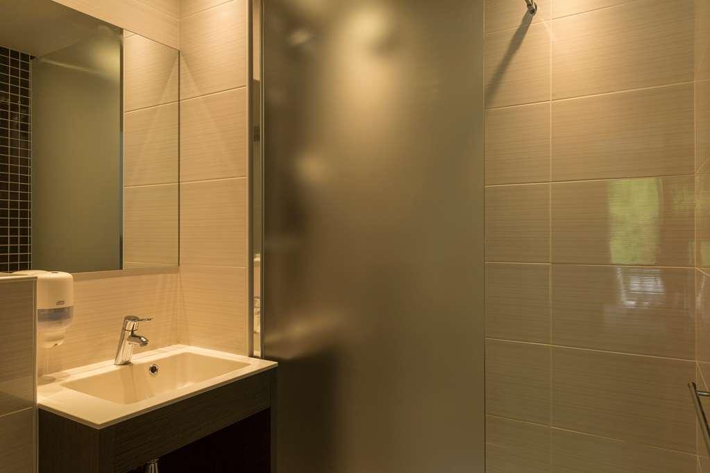 Hotel Du Golf Saint-Laurent Ploemel Servicios foto